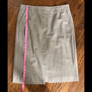 Banana Republic Heather Grey Fine Wool Skirt.
